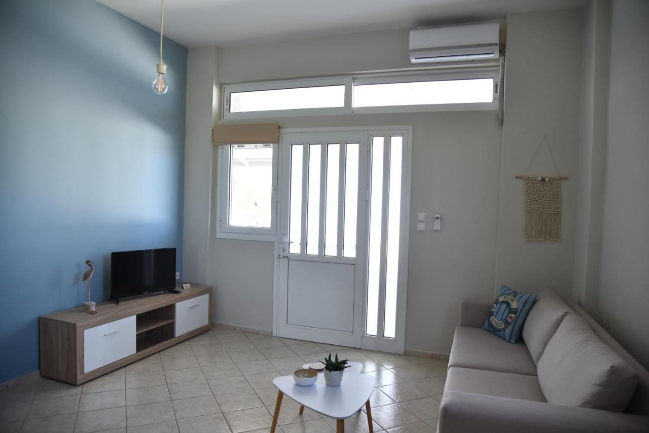 Family Apartments 1 Lechaio Esterno foto